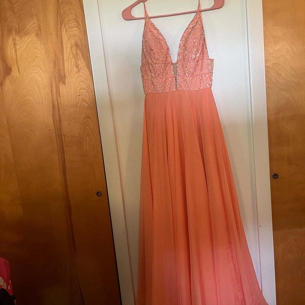 Size 0 Coral Sherri Hill Prom Dress